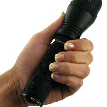 AE Light MK2 Flashlight Kit w/ Charger - CREE XP-G R5 LED - 230 Lumens - Uses 2 x CR123A or 1 x 18650 (Included)