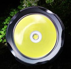 Fenix LD41 LED Flashlight - 680 Lumens with CREE XM-L2 U2 LED - Runs on 4x AA (Batteries not Included)