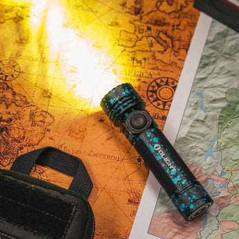 Olight Seeker 4 Pro Rechargeable LED Flashlight - 4600 Lumens - Cool White or Neutral White - Includes 1 x 21700 - Multiple Color Options