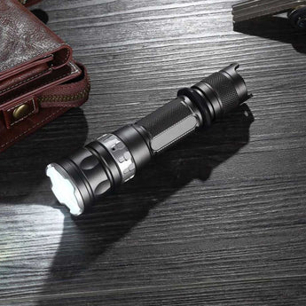Jetbeam RRT2 Raptor LED Flashlight - Luminus SST70 - 2080 Lumens - Includes 1 x 21700