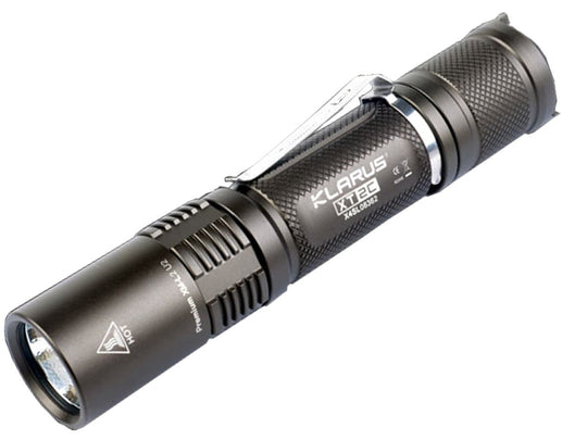 Klarus XT2C Flashlight - CREE XM-L2 U2 LED - 900 lumens - Uses 2 x CR123A or 1 x 18650