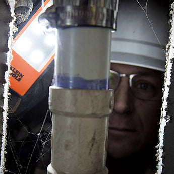 Klein Tools LED Clip Light - 150 Lumens - Includes 3 x AAA