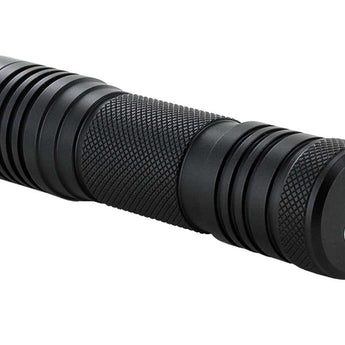 Nitecore E4K Compact EDC Flashlight - 4 x CREE XP-L2 V6 - 4400 Lumens - Uses 1 x USB-C Rechargeable 21700 (Included) or 2 x CR123A or 2 x RCR123