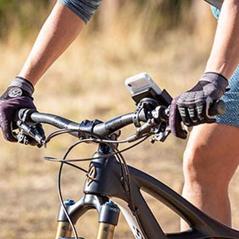 Nite Ize Squeeze Rotating Smartphone Bar Mount