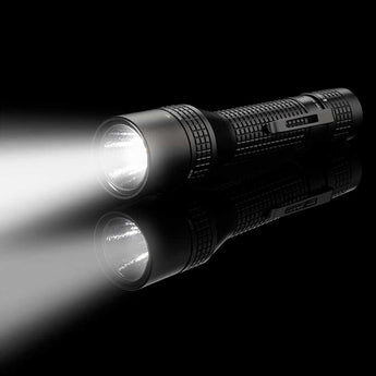 Nite Ize INOVA PowerSwitch T8R Rechargeable Dual Color LED Flashlight - 762 Lumens - Includes 1 x 18650