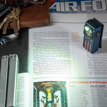 Olight Oclip Ultra LED Cliplight - 530 Lumens - Uses Built-in 580mAh Li-ion Battery Pack - Olive Green or Navy Blue