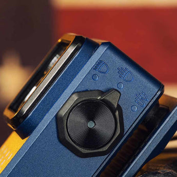 Olight Oclip Ultra LED Cliplight - 530 Lumens - Uses Built-in 580mAh Li-ion Battery Pack - Olive Green or Navy Blue