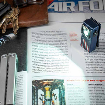 Olight Oclip Ultra LED Cliplight - 530 Lumens - Uses Built-in 580mAh Li-ion Battery Pack - Olive Green or Navy Blue