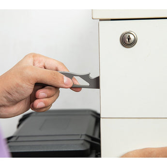 Olight Opry 2 Multi-Tool Pry Bar - Titanium