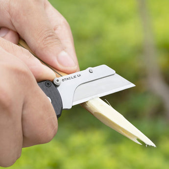 Olight Otacle UI Folding Knife - Carbon Fiber