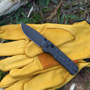 Olight Rubato 4 Folding Knife - PEI or Carbon Fiber Handle