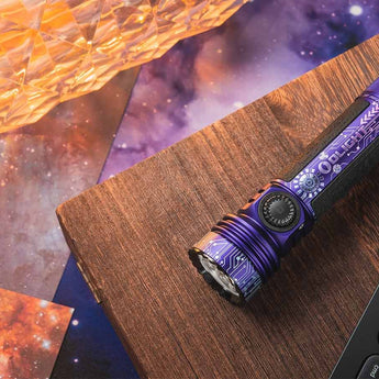 Olight Seeker 4 Pro Rechargeable LED Flashlight - 4600 Lumens - Cool White or Neutral White - Includes 1 x 21700 - Multiple Color Options