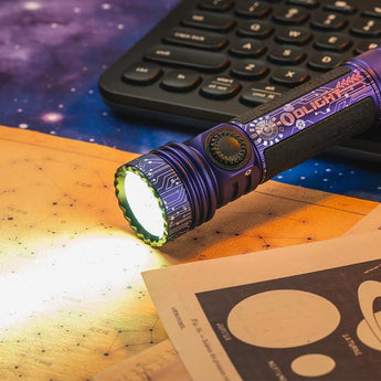 Olight Seeker 4 Pro Rechargeable LED Flashlight - 4600 Lumens - Cool White or Neutral White - Includes 1 x 21700 - Multiple Color Options