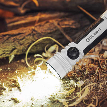 Olight Seeker 4 Pro Rechargeable LED Flashlight - 4600 Lumens - Cool White or Neutral White - Includes 1 x 21700 - Multiple Color Options