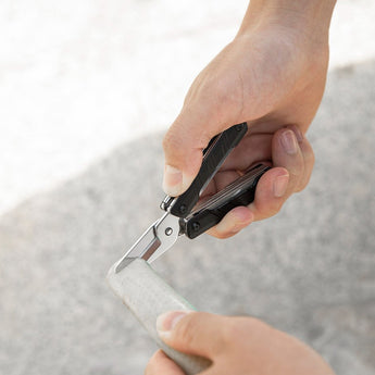 Olight Otacle P1S EDC Folding Multi-Tool - Black