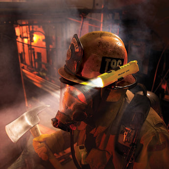 Pelican 3315 Intrinsically Safe LED Flashlight - 160 Lumens - Includes 3x AA - Photoluminescent