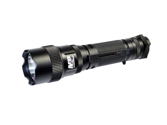 Smith and Wesson M&P 12 Tactical Flashlight with CREE XML2-U2 LED- 875 Lumens - Uses 2 x CR123 (SW1012CMP)