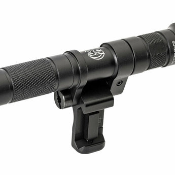 SureFire M140A Scout Light Pro LED Weapon Light - 300 Lumens - Includes 1 x AAA - Black, Tan