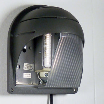 Sielo (previously known as TerraLUX) Line Voltage 8 Inch Linear LED Engine for 120V AC Phase Dimming - 800 Lumens with 3500k Color Temperature (TLM-L08A-A083512R)