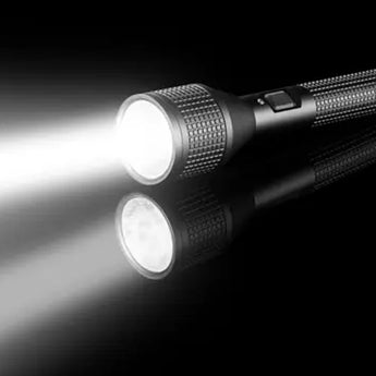 Nite Ize INOVA T4R Long Throw Rechargeable Tactical Flashlight - 1220 Lumens - Includes 1 x 5000mAh 21700 Li-ion Battery