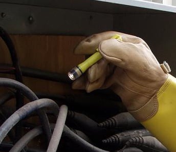 Underwater Kinetics UK2AAA Xenon 13206 Penlight S - 12 Lumens - Class I Div 2 - Uses 2 x AAAs - Safety Yellow