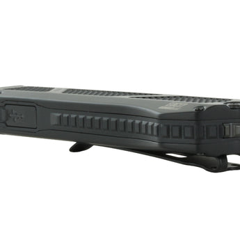 Nitecore EDC17 with glass breaker view