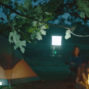 Streamlight The Siege 44931 Floating LED Lantern - White and Red LEDs - 540 Lumens - Uses 3 x D Cells - Coyote