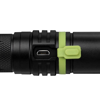 Fenix UC30 USB Rechargeable LED Flashlight 2017 Edition - CREE XP-L HI V3 LED - 1000 Lumens - Uses 1 x 18650 (Included) or 2 x CR123A