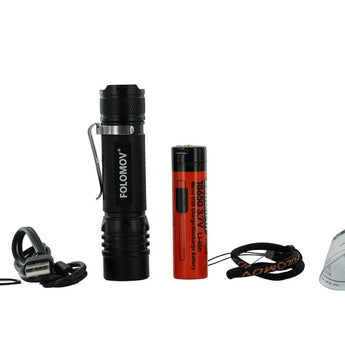 Folomov 18650S LED Flashlight - Nichia 219D - 900 Lumens - Includes 1 x 3.7V 2600mAh 18650 - Black