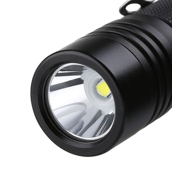Folomov D4 LED Flashlight - CREE XP-L - 1080 Lumens - Includes 1 x 3.7V 2600mAh 18650