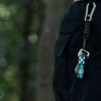 Olight I17 USB-C Rechargeable LED Keylight - 180 Lumens - Uses Built-in 130mAh Li-ion Battery Pack - Checkered Flag