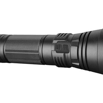 USB Port Shot of the Klarus G20L