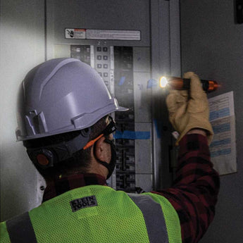 Klein Tools Rechargeable 2-Color LED Flashlight with Holster - 1000 Lumens - Uses Built-In Li-ion Battery Pack (56413)