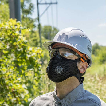 Klein Tools Reuseable Face Mask with Replaceable Filters