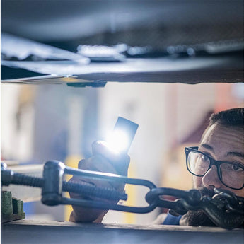 Ledlenser 502735 W5R Work Rechargeable LED Flashlight - 600 Lumens - Uses Li-ion Battery Pack