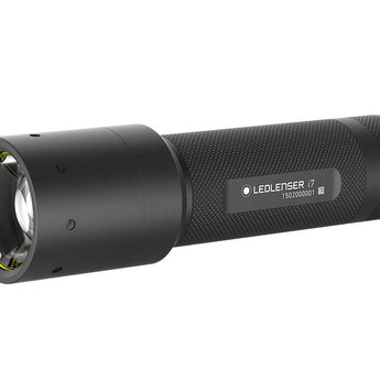 Ledlenser 880319 i7 LED Flashlight - 450 Lumens - Includes 4 x AAA