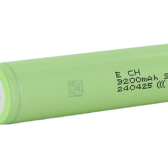 Panasonic NCR 18650 3200mAh 3.7V Unprotected High-Drain 4.87A Lithium Ion (Li-ion) Flat Top Battery - Boxed