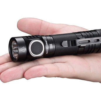 Nitecore E4K Compact EDC Flashlight - 4 x CREE XP-L2 V6 - 4400 Lumens - Uses 1 x USB-C Rechargeable 21700 (Included) or 2 x CR123A or 2 x RCR123