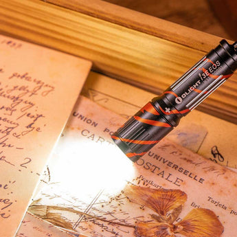 Olight I3E LED Keylight - 90 Lumens - Includes 1 x AAA - Multiple Color Options