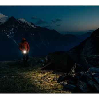 Olight Seeker 4 Pro Rechargeable LED Flashlight - 4600 Lumens - Cool White or Neutral White - Includes 1 x 21700 - Multiple Color Options