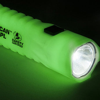 Pelican 3315 Intrinsically Safe LED Flashlight - 160 Lumens - Includes 3x AA - Photoluminescent