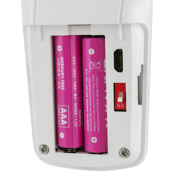 Wagan Solar  LED Floodlight 1000 with Remote - 1000 Lumens - Includes Li-ion Battery Pack